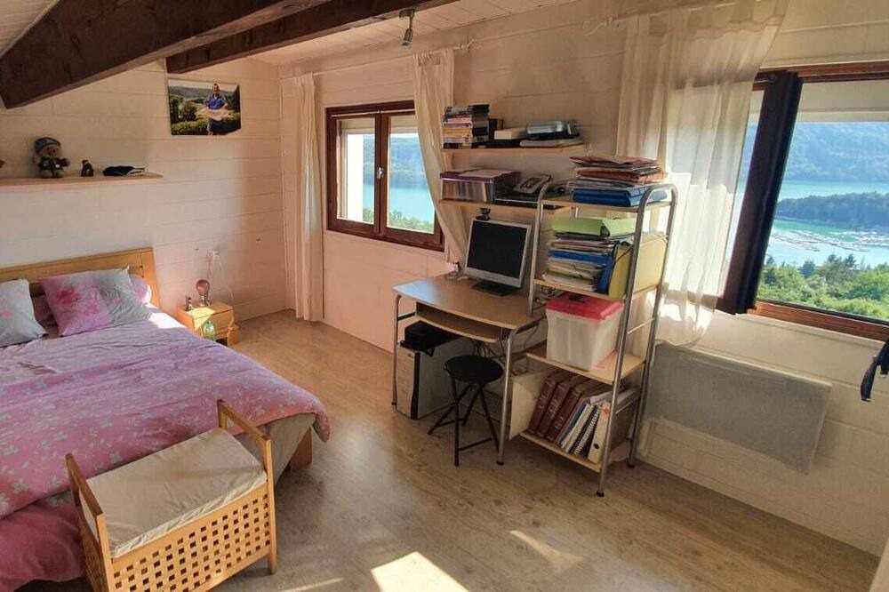 Photo of Bedroom in Charchilla