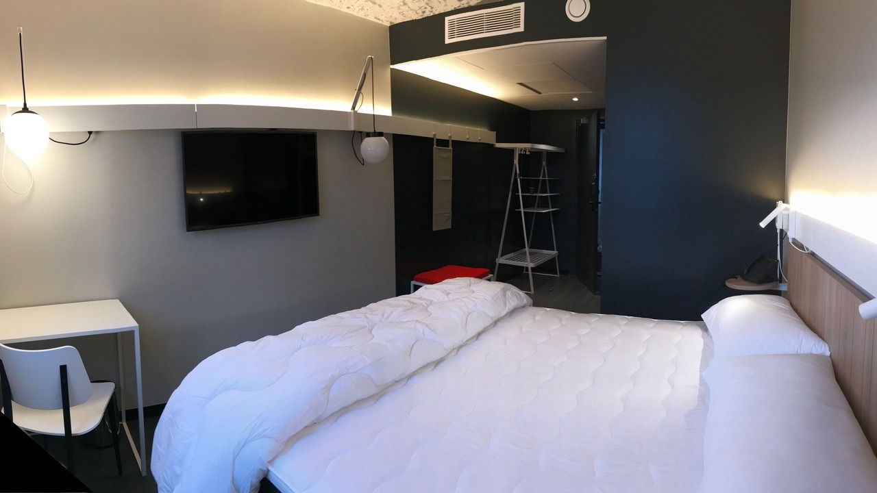 Photo of Bedroom in Montlhery