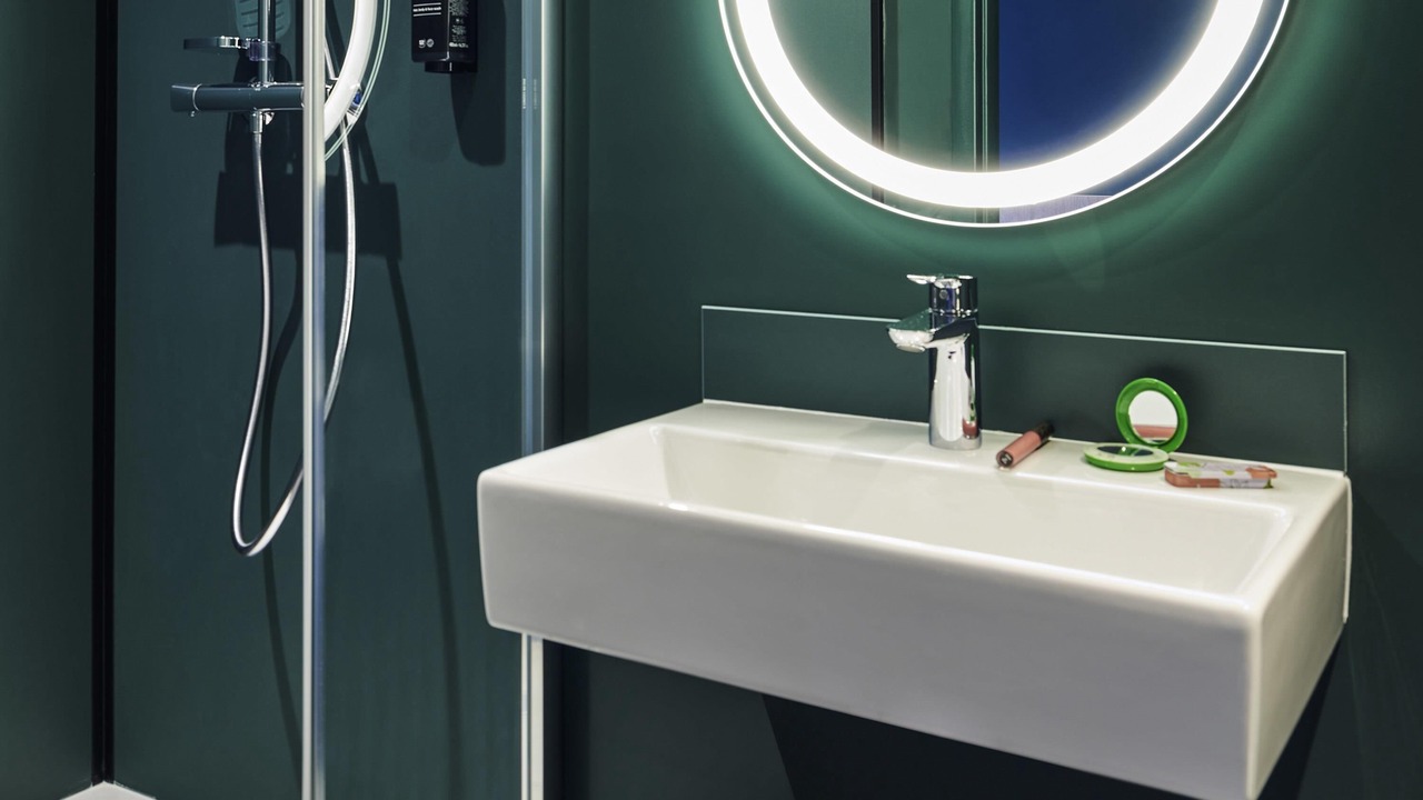 Photo of Bedroom in Montlhery