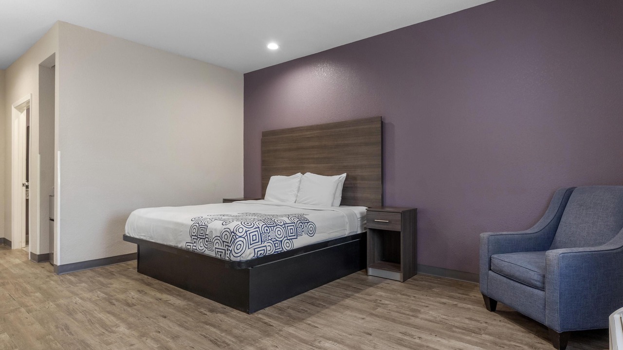 Photo of Bedroom in Ada