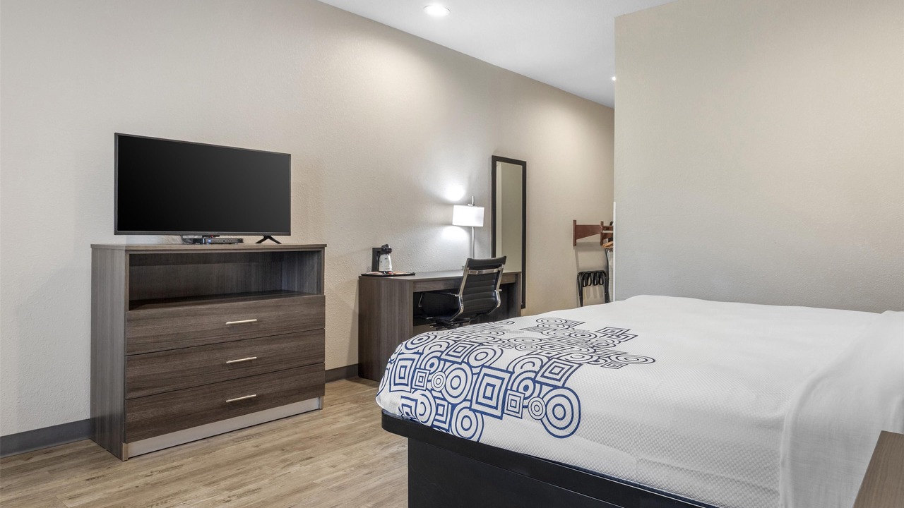 Photo of Bedroom in Ada