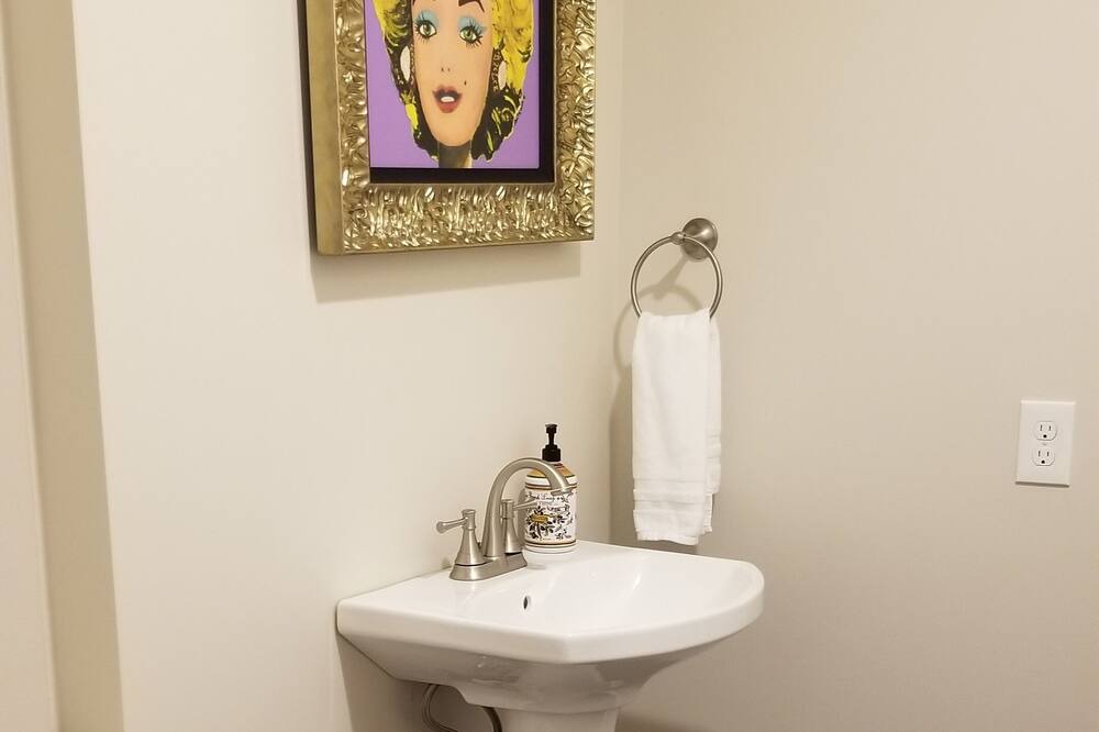Photo of Bathroom in Baldwinsville