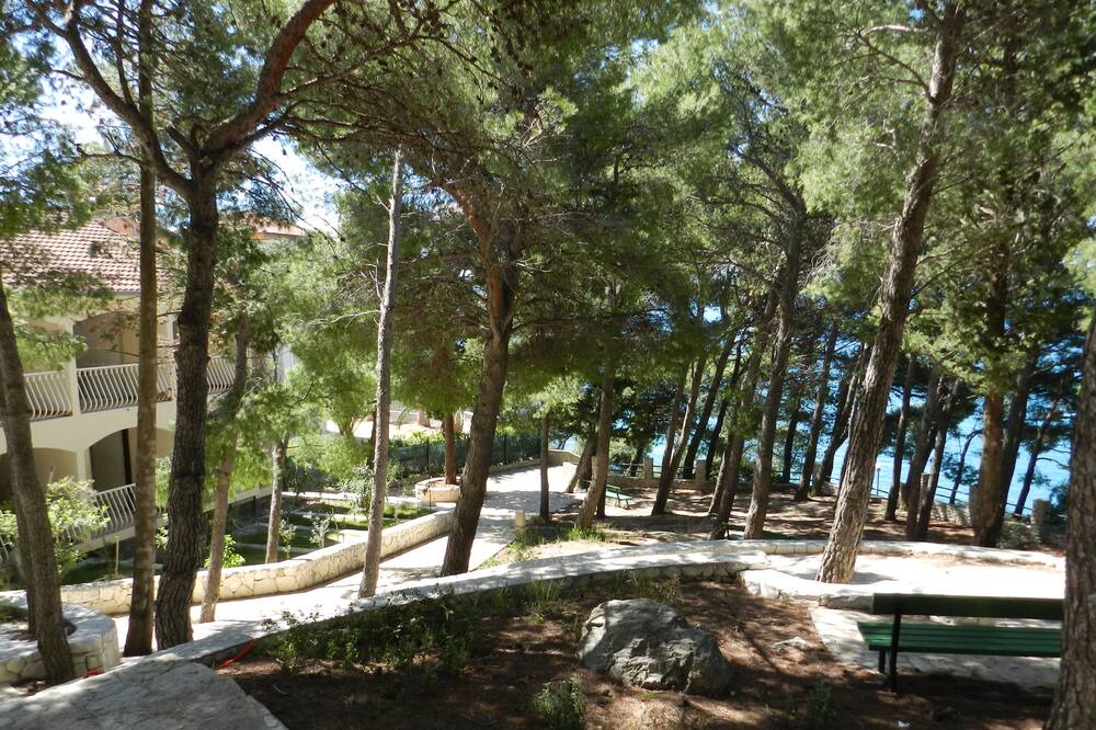 Photo of Outdoor in Cove Makarac (Milna)