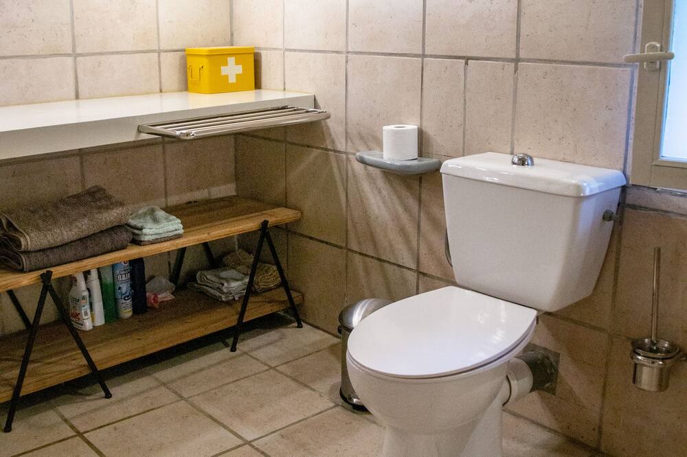 Photo of Bathroom in Deaux
