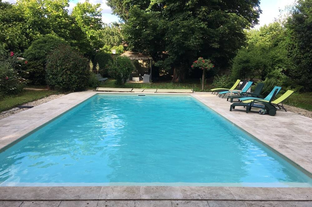 Photo of Outdoor in Saint-Fargeau