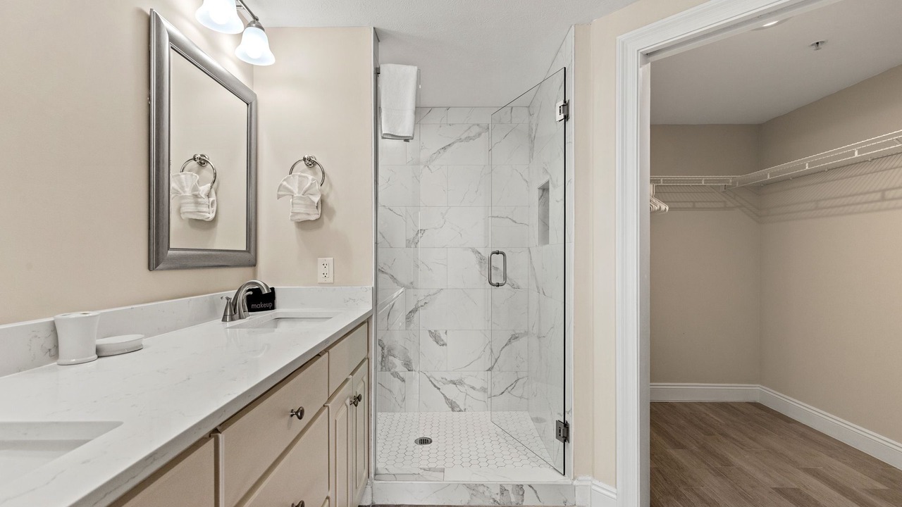 Photo of Bathroom in Lower Grand Lagoon