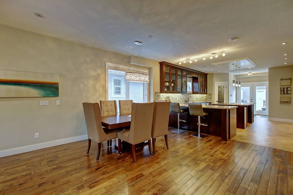 Photo of Others in Crescent Heights