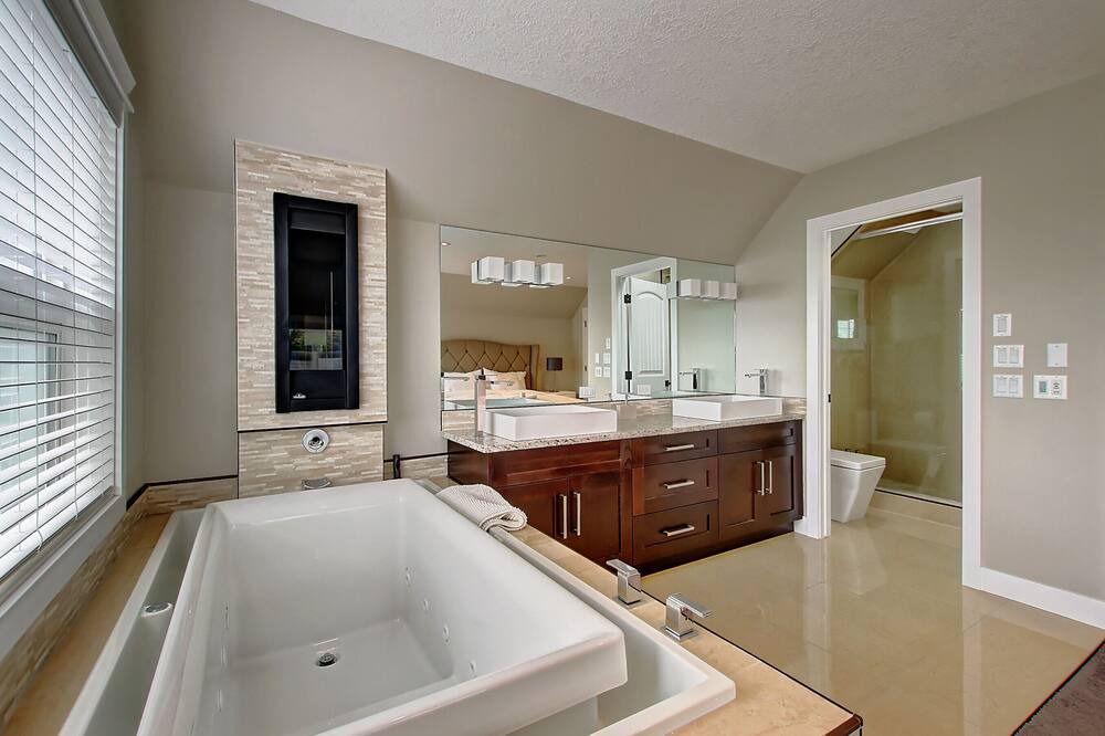 Photo of Bedroom in Crescent Heights