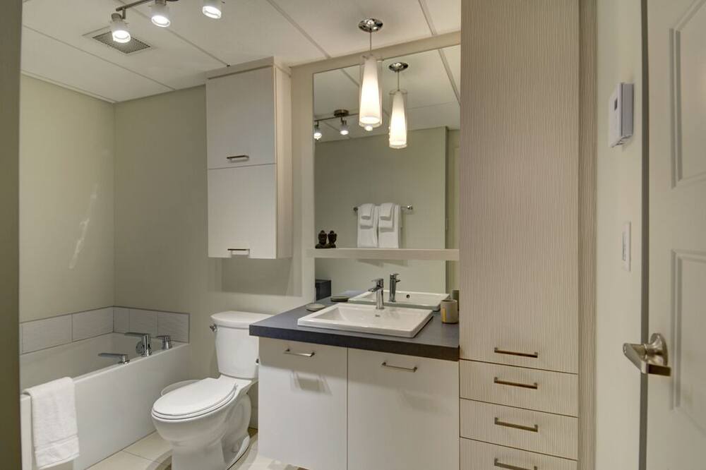 Photo of Bathroom in Cite-Universitaire