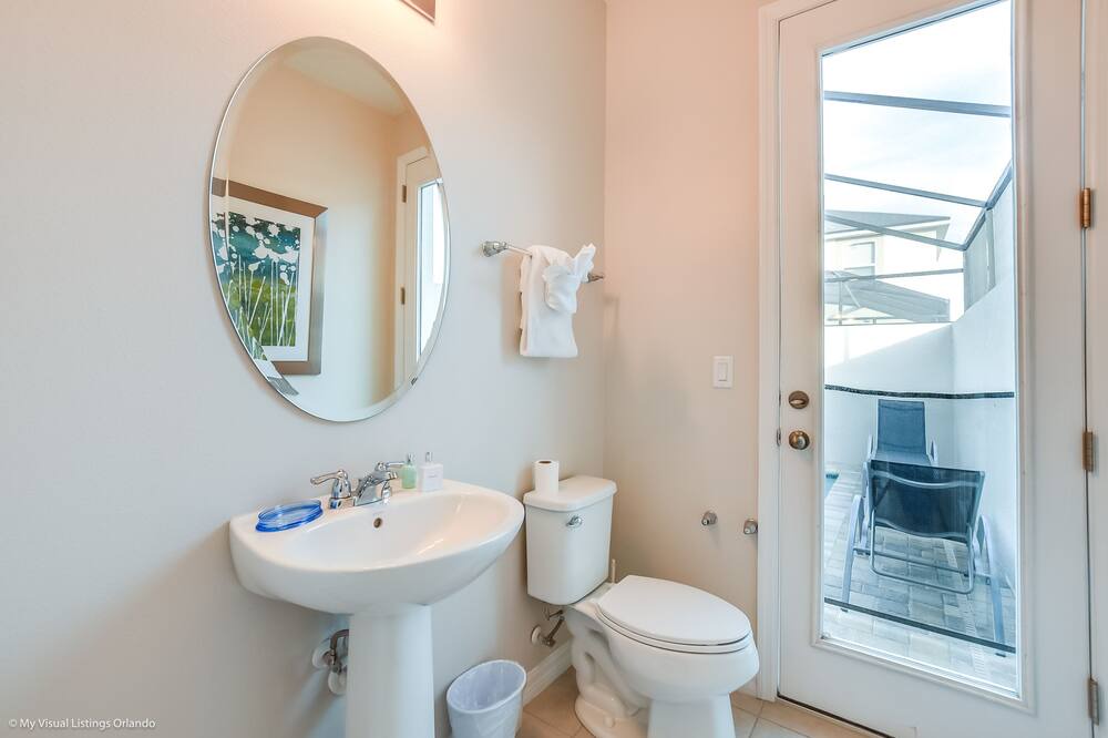 Photo of Bathroom in Four Corners