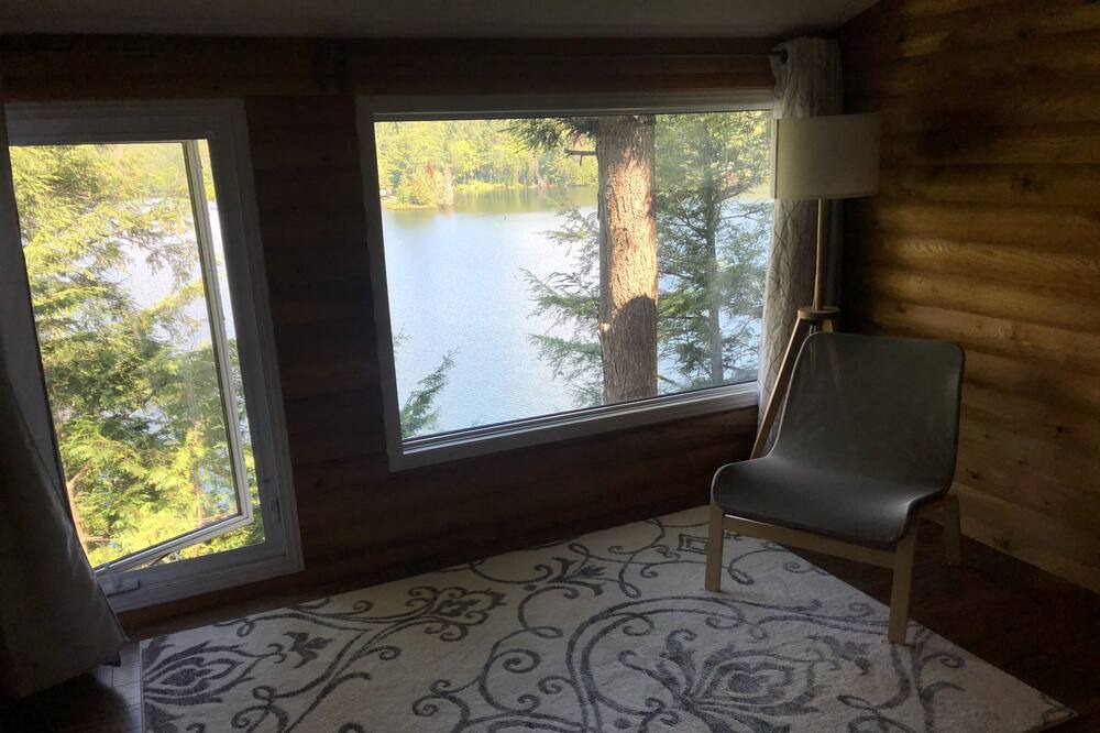 Photo of Bedroom in Faraday