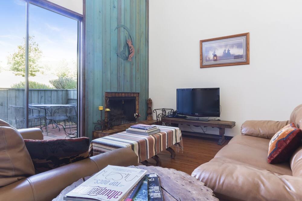 Photo of Bedroom in Northeast Heights