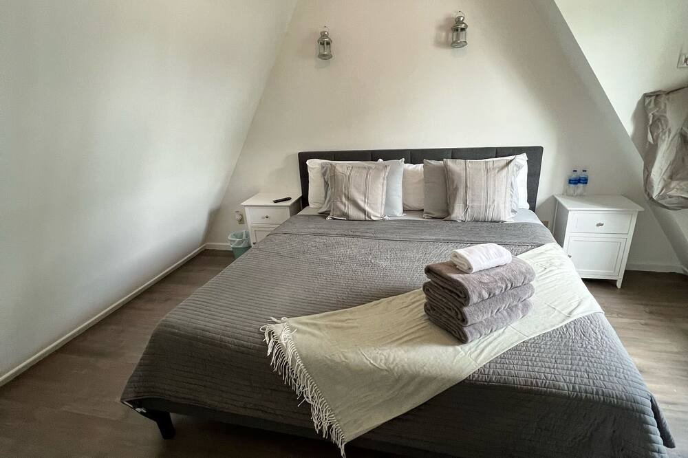 Photo of Bedroom in South Haven