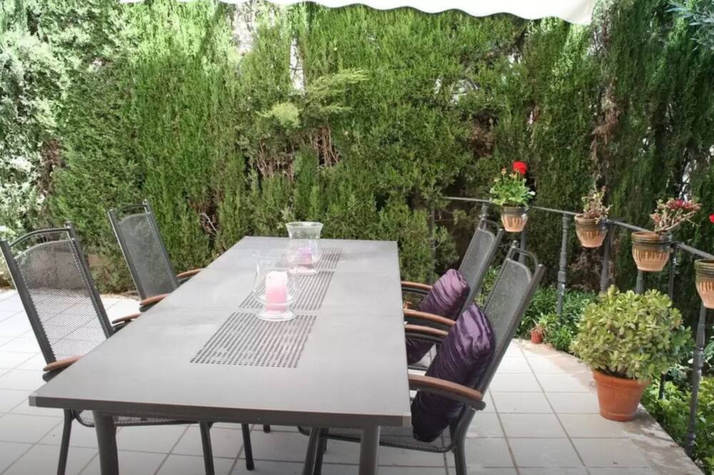 Photo of Patio Balcony in La Pobla de Vallbona