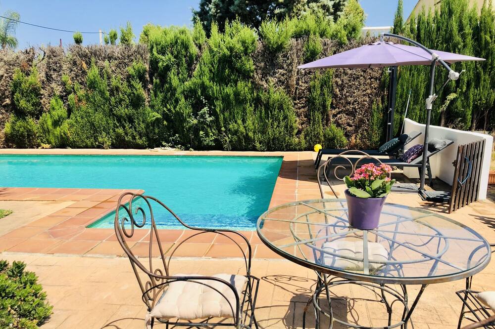 Photo of Outdoor in La Pobla de Vallbona