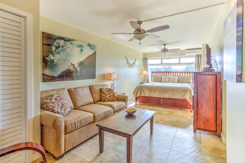 Photo of Bedroom in Poipu