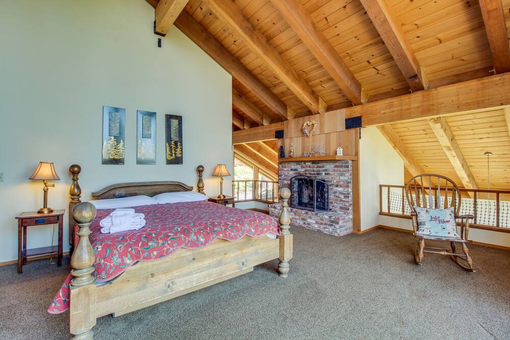 Photo of Others in Tahoe Vista