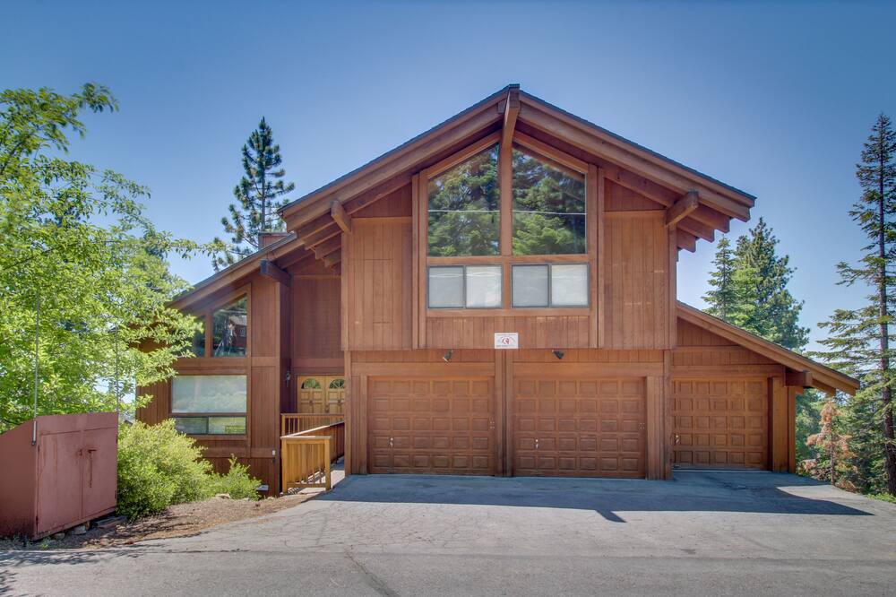 Photo of Others in Tahoe Vista