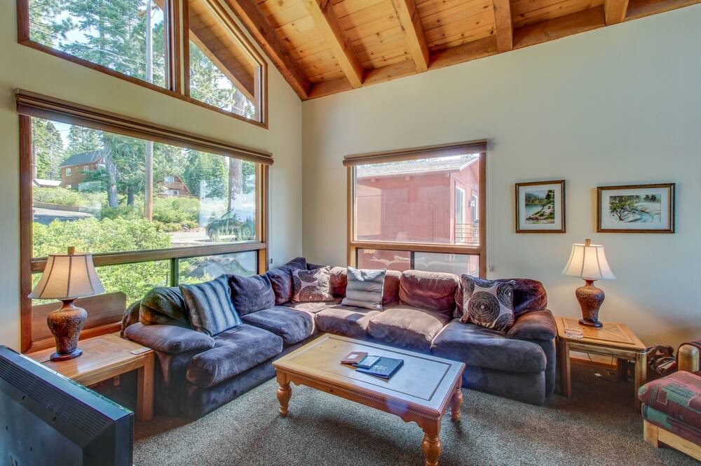 Photo of Others in Tahoe Vista