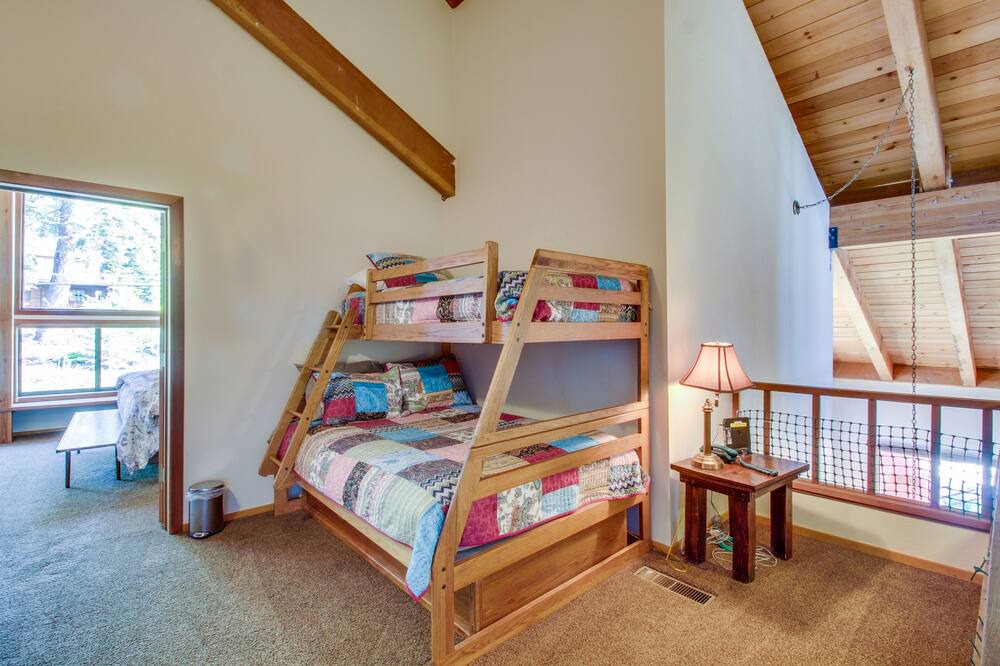 Photo of Others in Tahoe Vista
