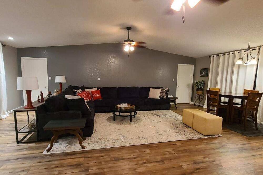 Photo of Bedroom in Hardy