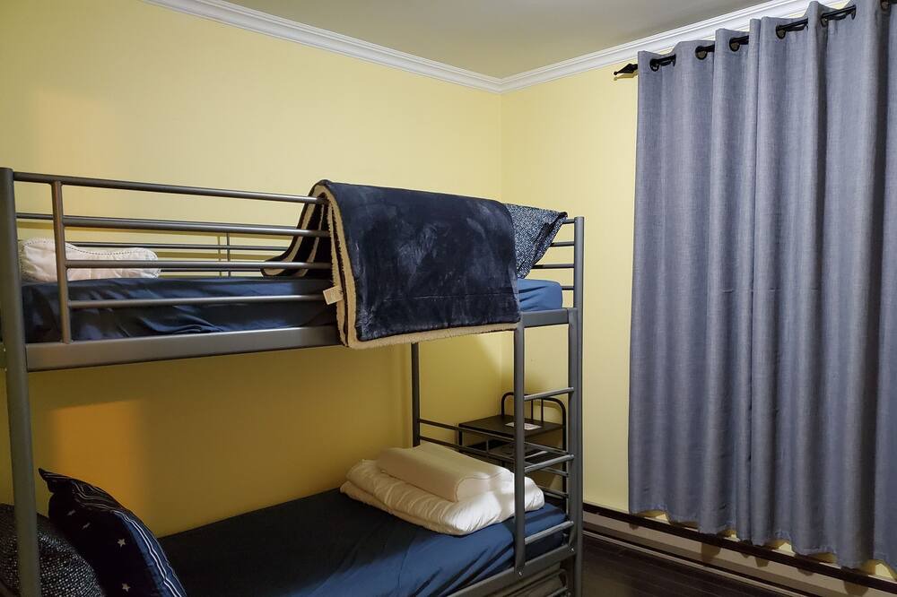 Photo of Bedroom in Lagoon City