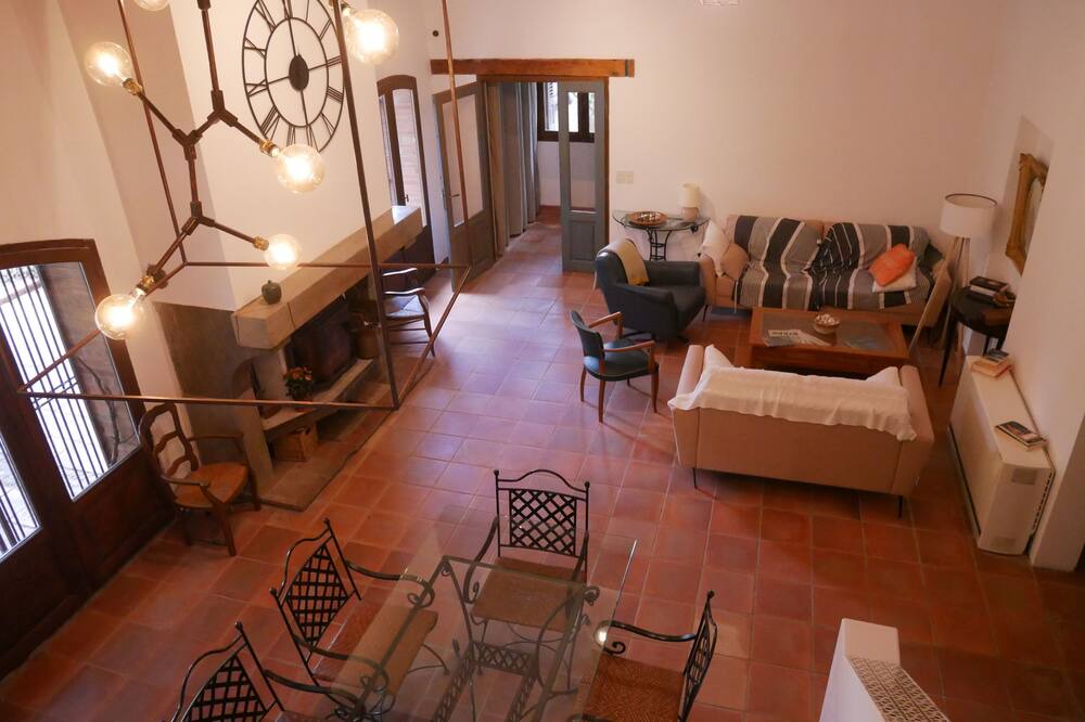 Photo of Livingroom in Thuir