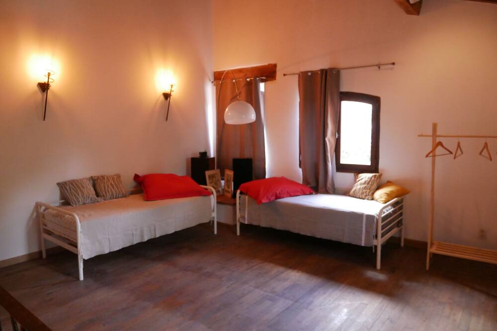Photo of Bedroom in Thuir