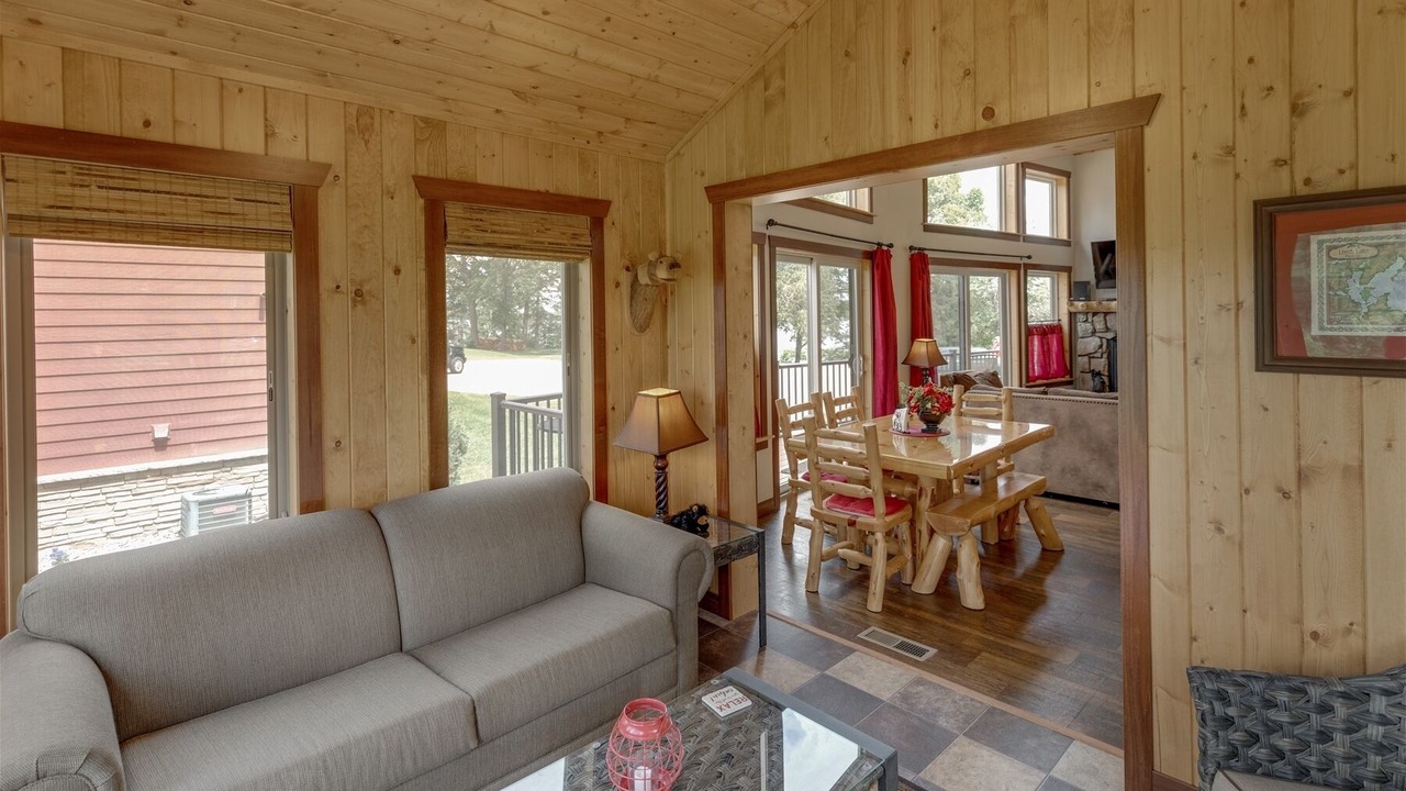 Photo of Livingroom in Walker