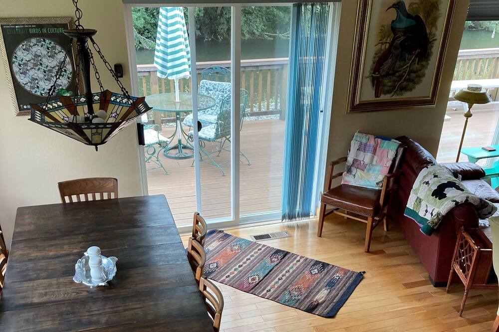 Photo of Others in Brookings