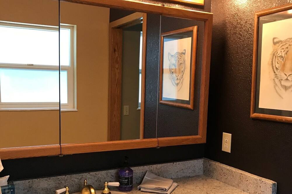 Photo of Bathroom in Brookings