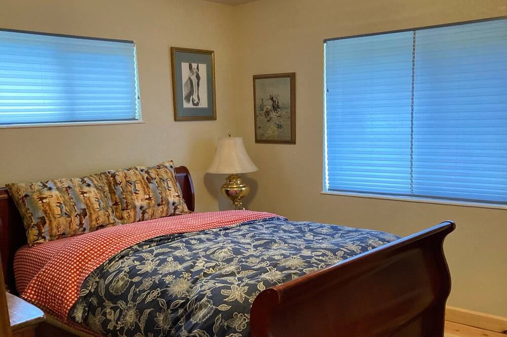Photo of Bedroom in Brookings