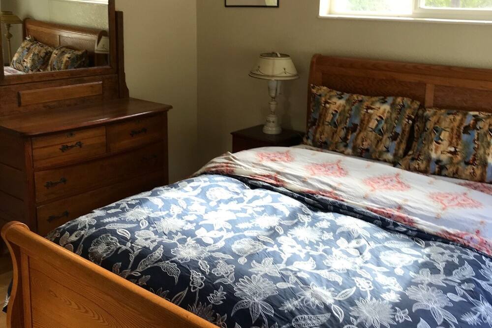 Photo of Bedroom in Brookings