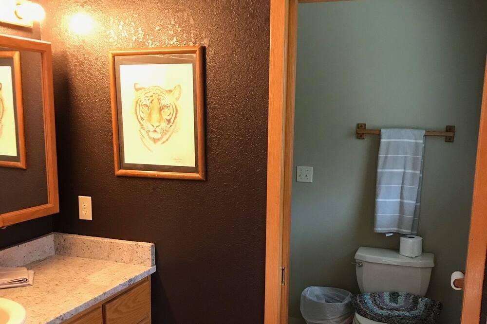 Photo of Bathroom in Brookings