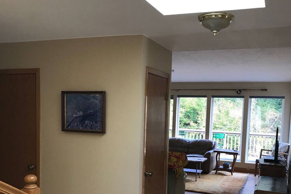 Photo of Livingroom in Brookings