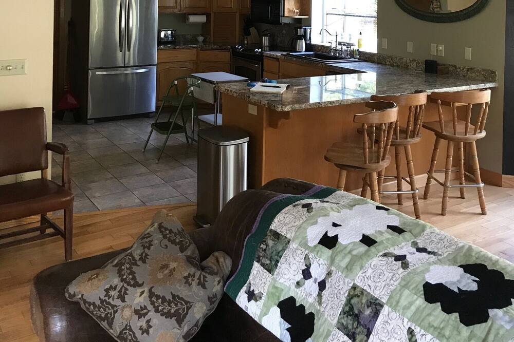 Photo of Bedroom in Brookings