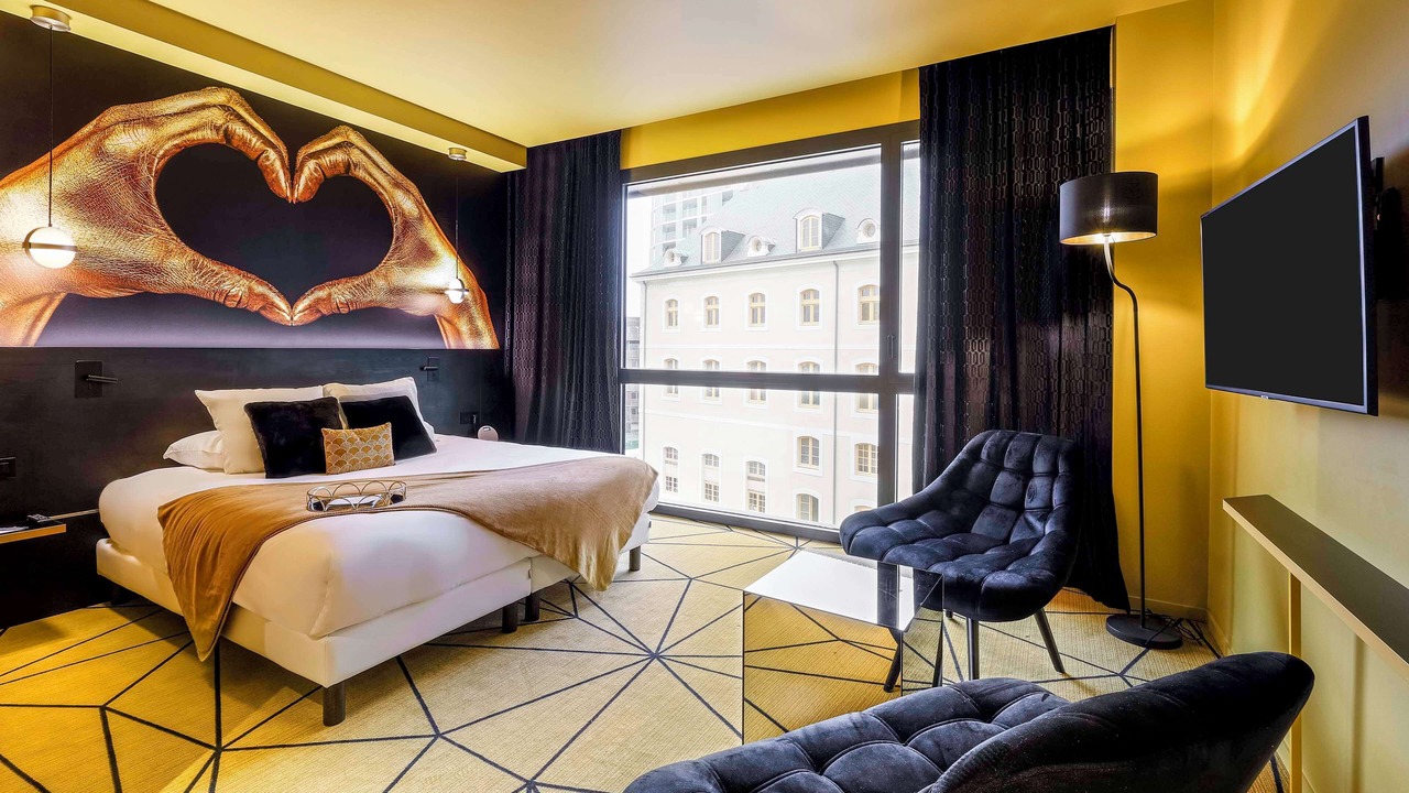 Photo of Bedroom in Republique