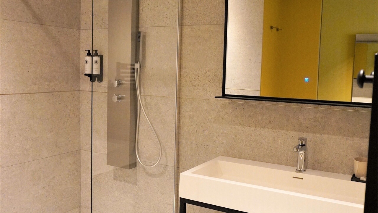 Photo of Bathroom in Republique