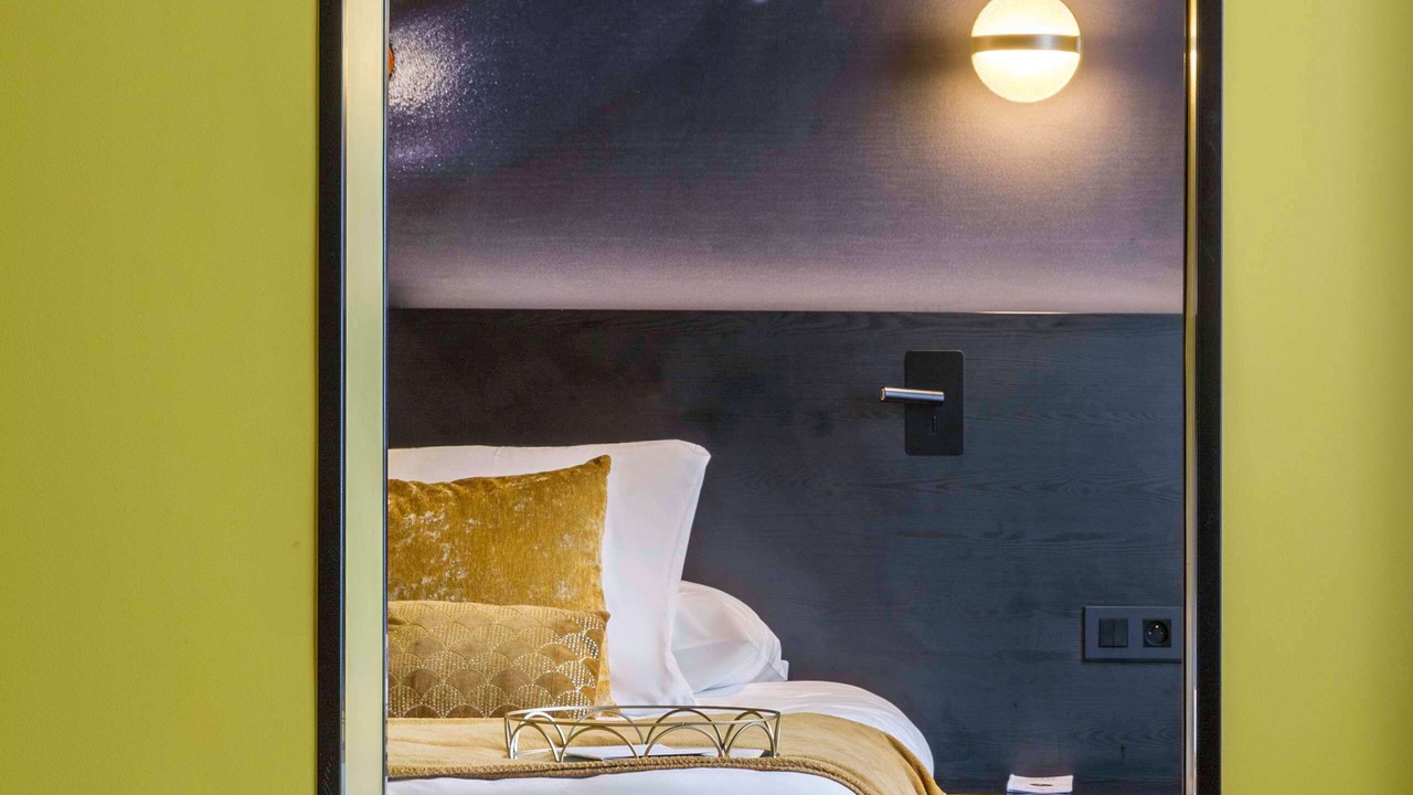 Photo of Bedroom in Republique