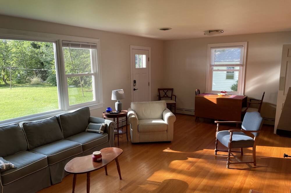 Photo of Bedroom in Reedville
