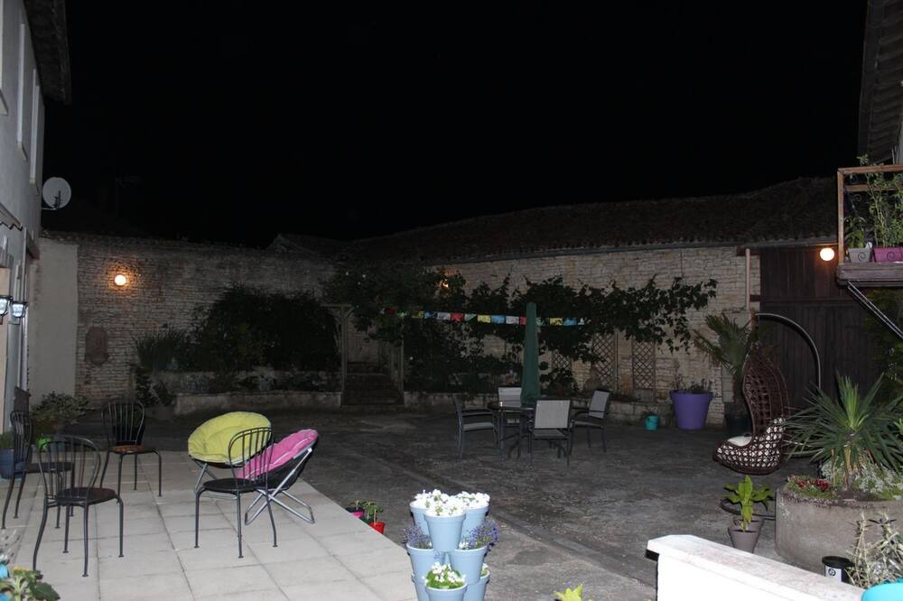 Photo of Patio Balcony in Saint-Jean-de-Sauves