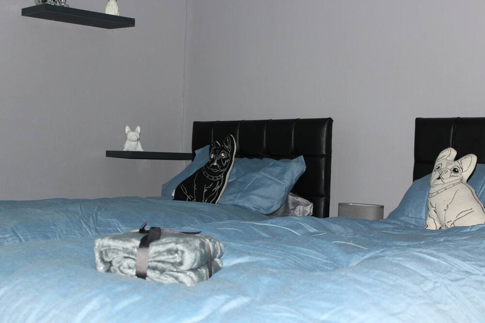 Photo of Bedroom in Saint-Jean-de-Sauves