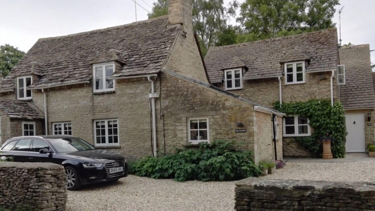 Photo of Others in Ewen