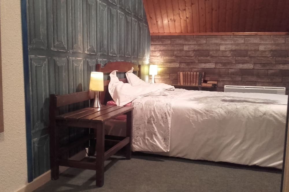 Photo of Bedroom in Dullin