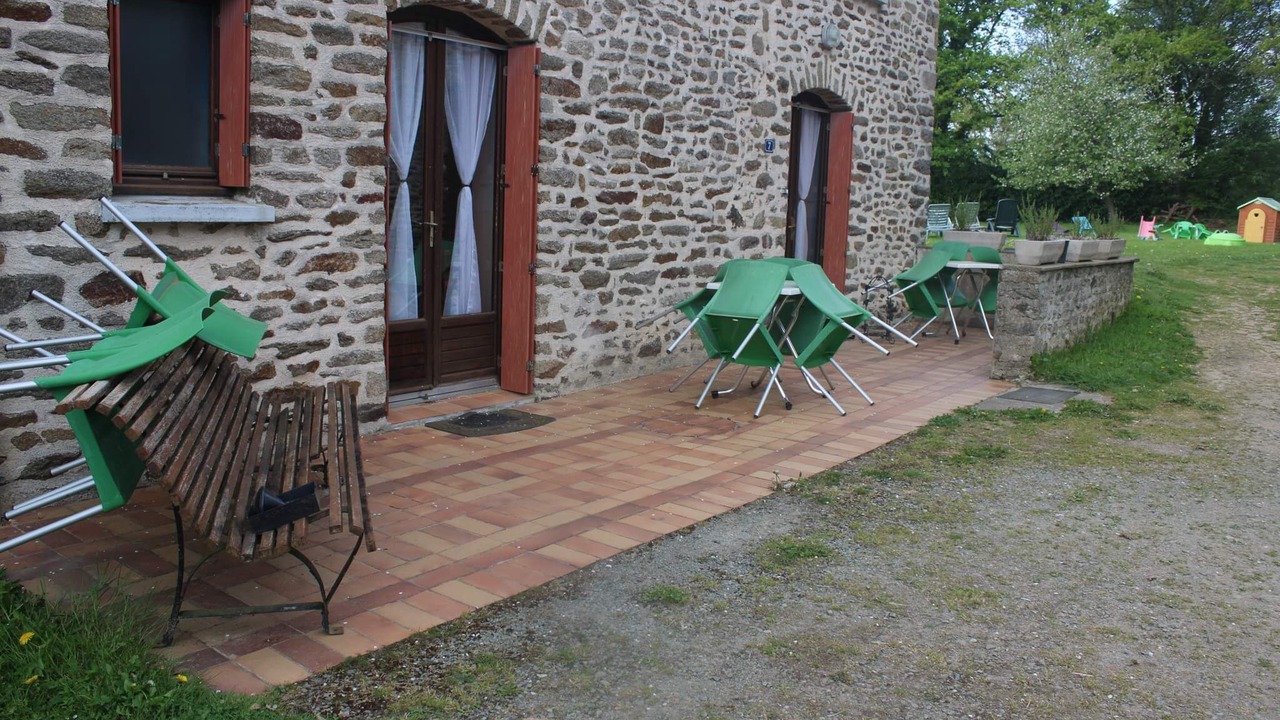 Photo of Patio Balcony in La Chapelle-au-Riboul