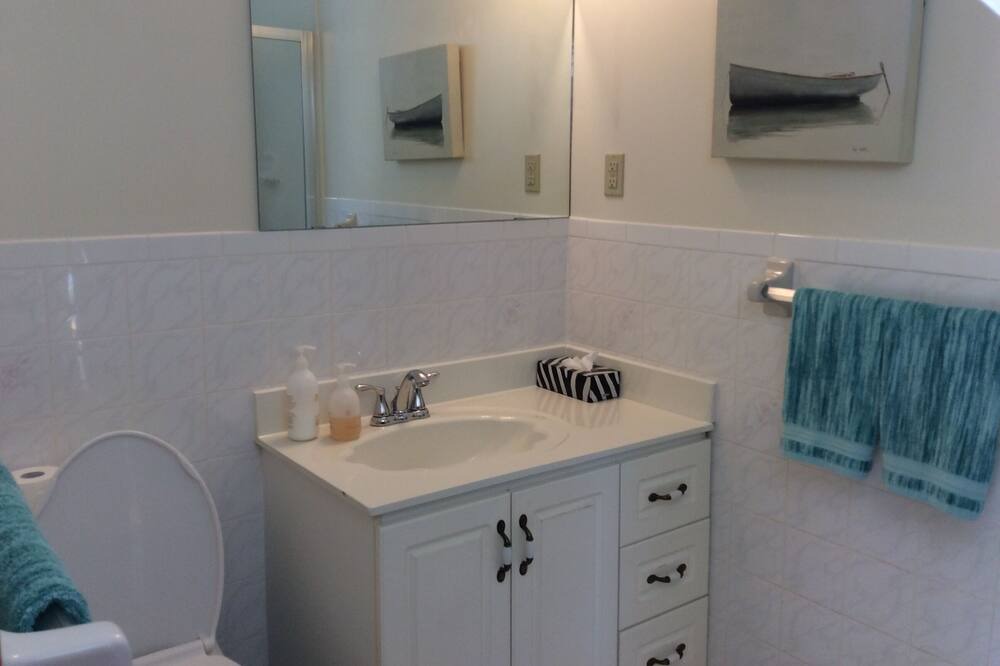 Photo of Bathroom in Dundas
