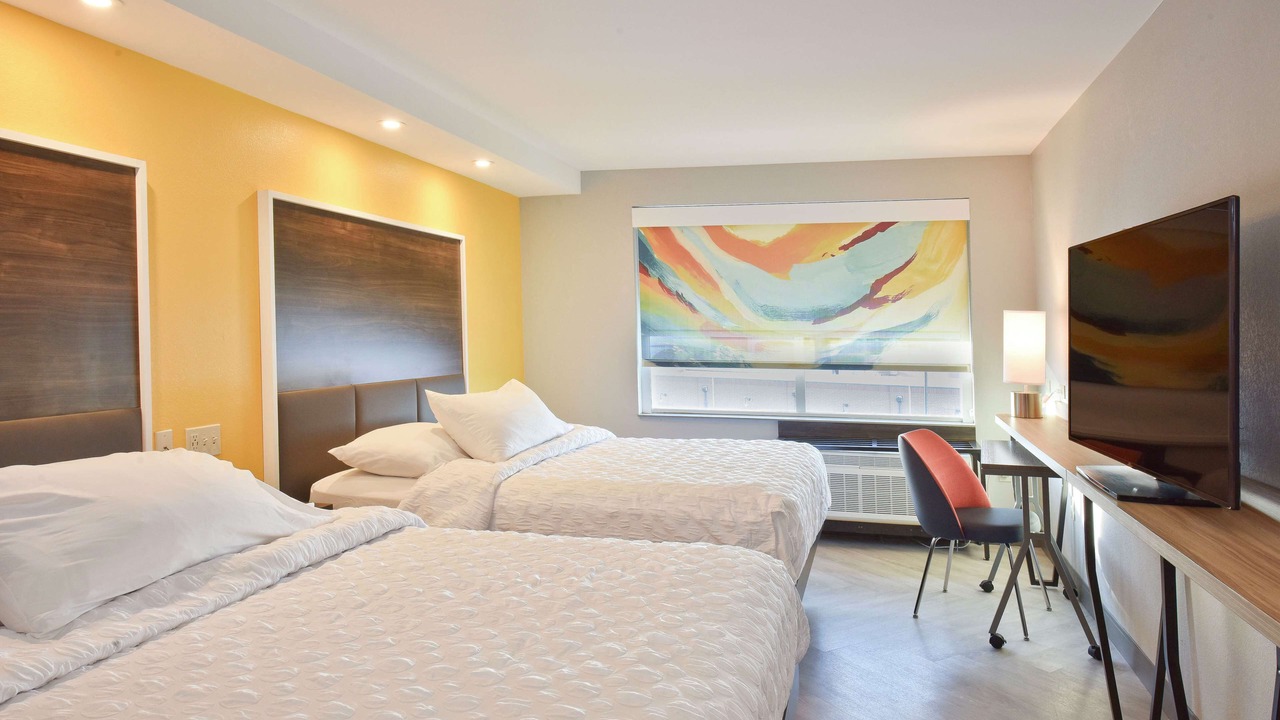 Photo of Bedroom in Lawrence