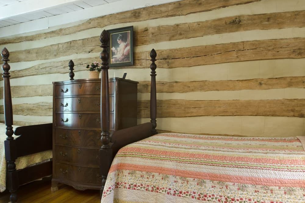 Photo of Bedroom in Lexington