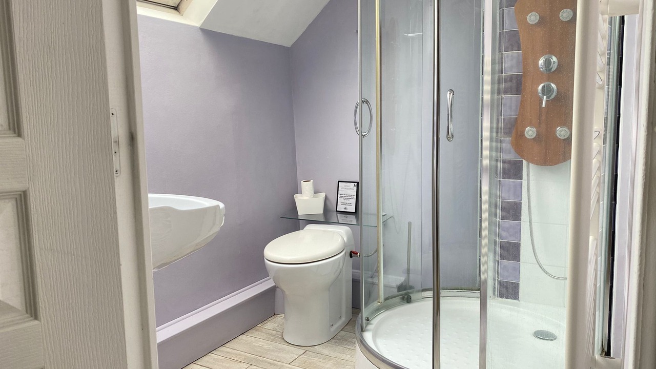 Photo of Bathroom in Savigne-sur-Lathan