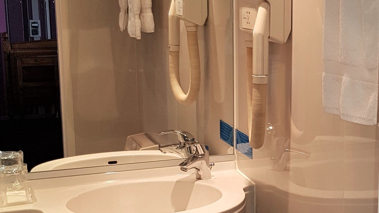 Photo of Bathroom in Epernay